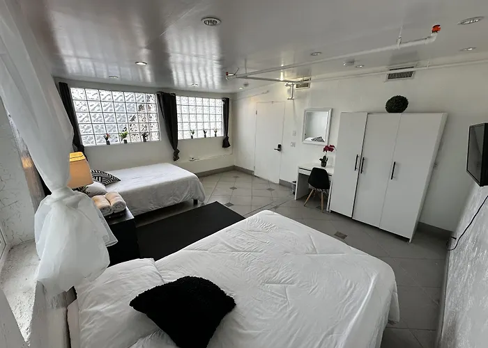 Culver City Hostel
