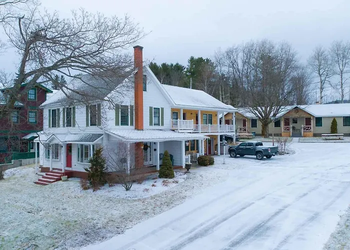 The Snowshoe Lodge Lake Placid