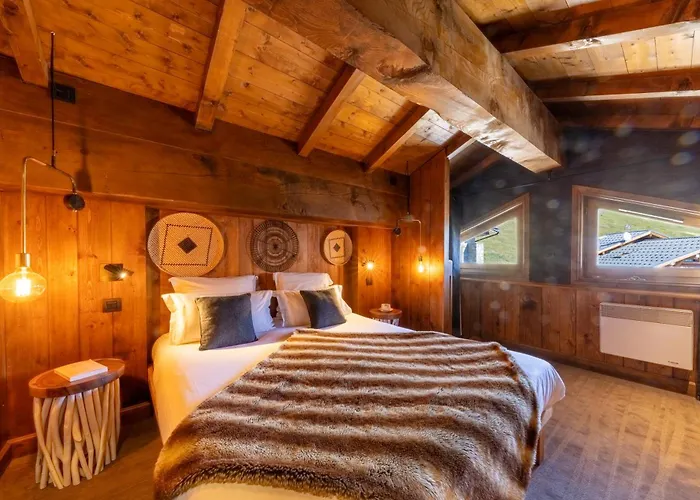 Hotel Village Montana By Les Etincelles Tignes Con una Pista de Golf