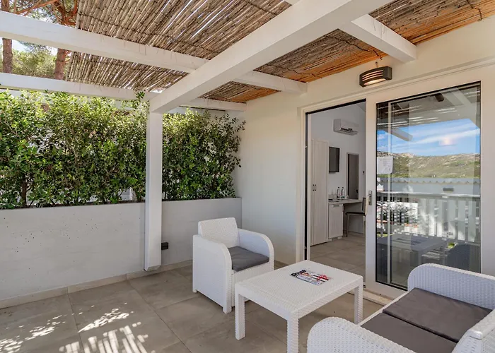 Hotel Club Esse Cala Bitta Baja Sardinia