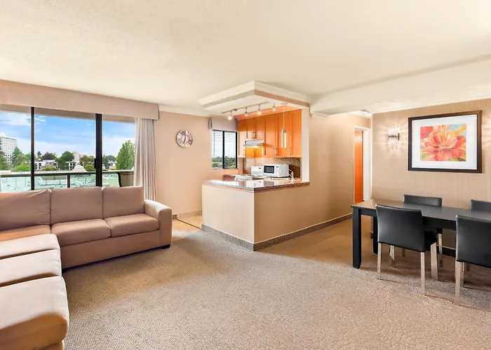 Best Western Plus Inner Harbour Hotel