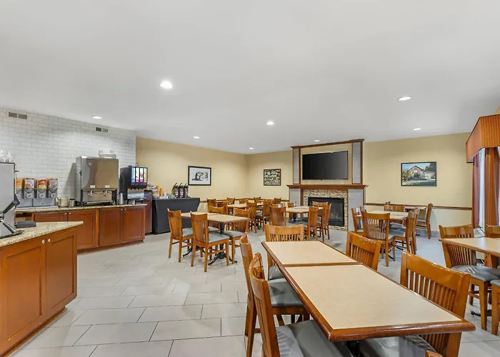 Boutique Country Inn & Suites By Radisson, Des Moines West, Ia Clive