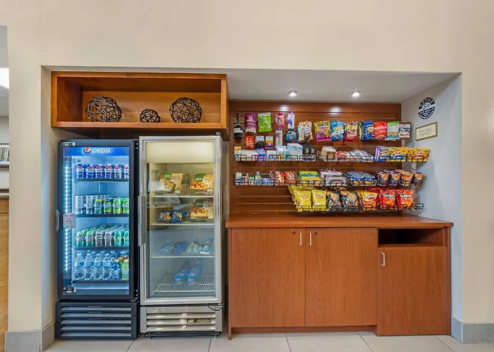 Country Inn & Suites By Radisson, Des Moines West, Ia