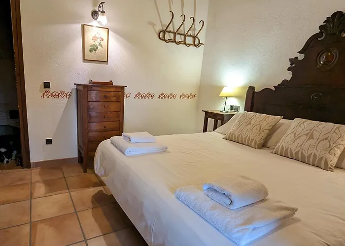 Hostal Mas Ramades L'Estartit con Piscina