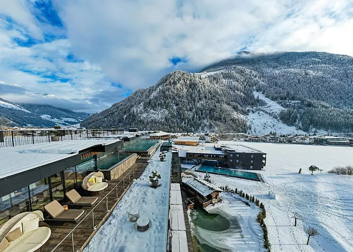 Alpine Luxury SPA Resort Schwarzenstein Luttach