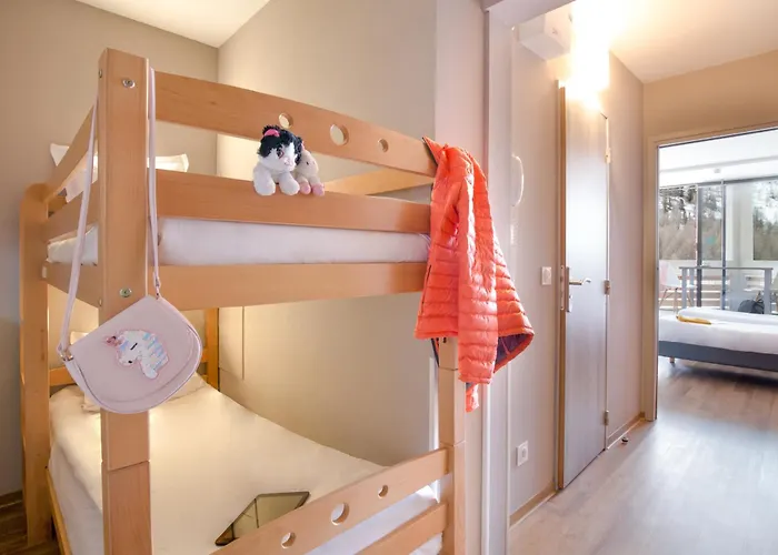 Sowell Residences New Chastillon Isola 2000