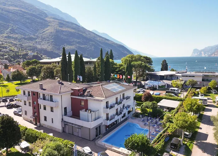 Hotel Villa Claudia Torbole Sul Garda