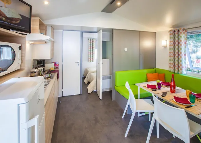Camping Le Petit Rocher Longeville-sur-Mer
