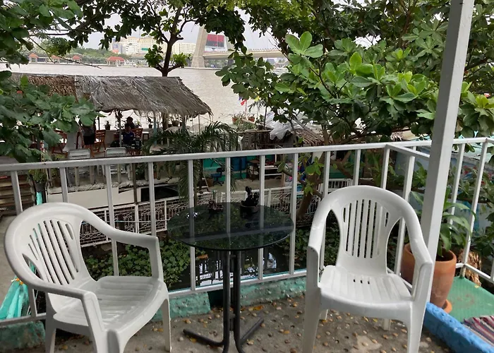 New Phiman Riverview Guesthouse Bangkok