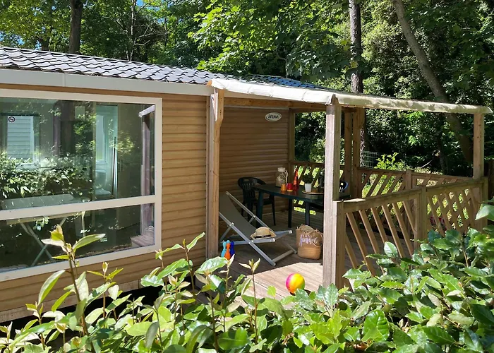 Camping Le Petit Rocher Longeville-sur-Mer