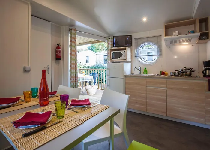 Camping Le Petit Rocher Longeville-sur-Mer