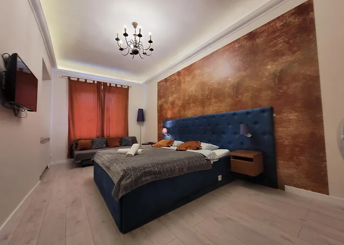 Chmielna 5 Rooms & Apartments