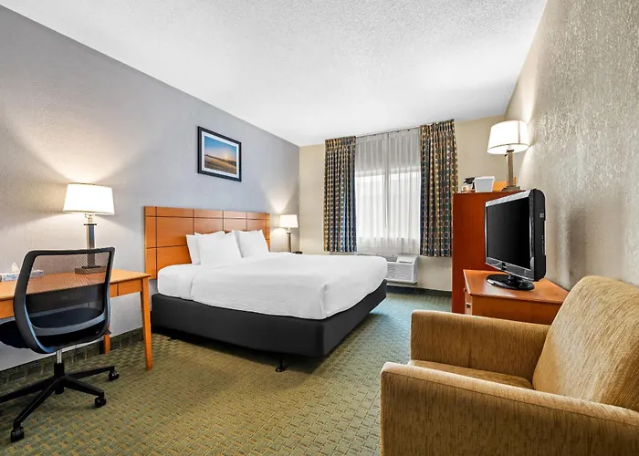 Quality Inn Dubuque On Hwy 20
