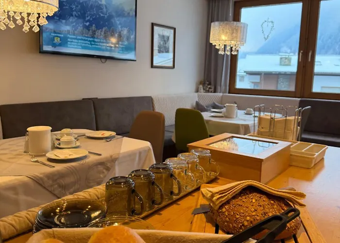 Hotel Garni Jennewein Mayrhofen