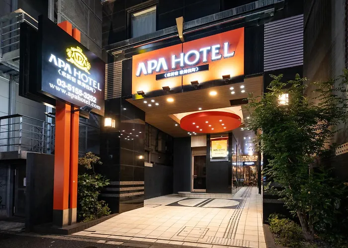 Apa Hotel Higashi Shinjuku Kabukicho Tokyo Con una pista da Golf