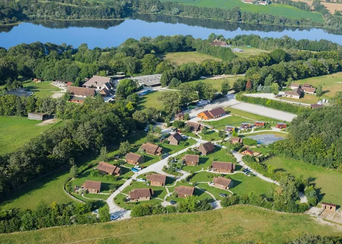 Villa Le Hameau des Grilles à Saint-Fargeau 