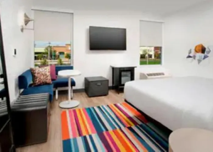 Aloft Omaha West
