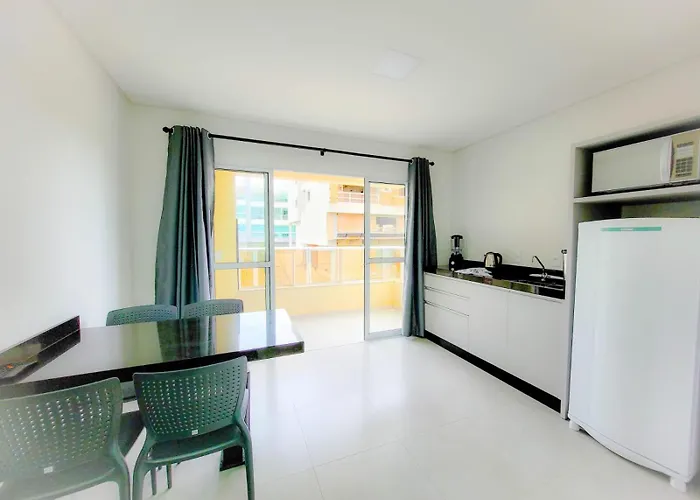 Hospeda Mariscal Flat Aparthotel Bombinhas