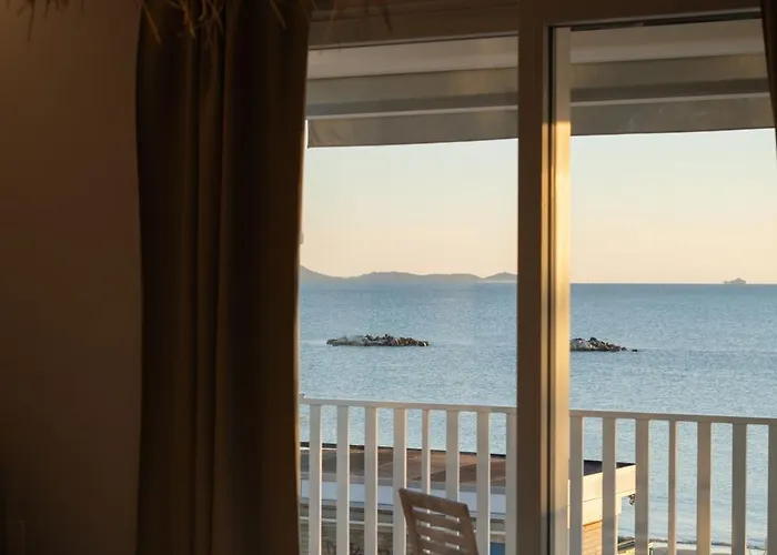 Follonica Beach hotels