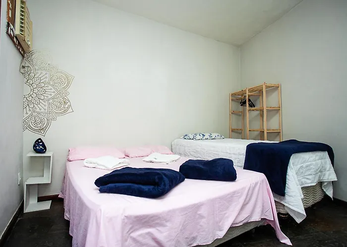 Espaço Sideral - Quartos com ar-condicionado, 5min Estádio Maracanã, 8min UERJ, shopping, 12min metrô, wi-fi 300mbp, ampla área comum com cozinha - prático e confortável