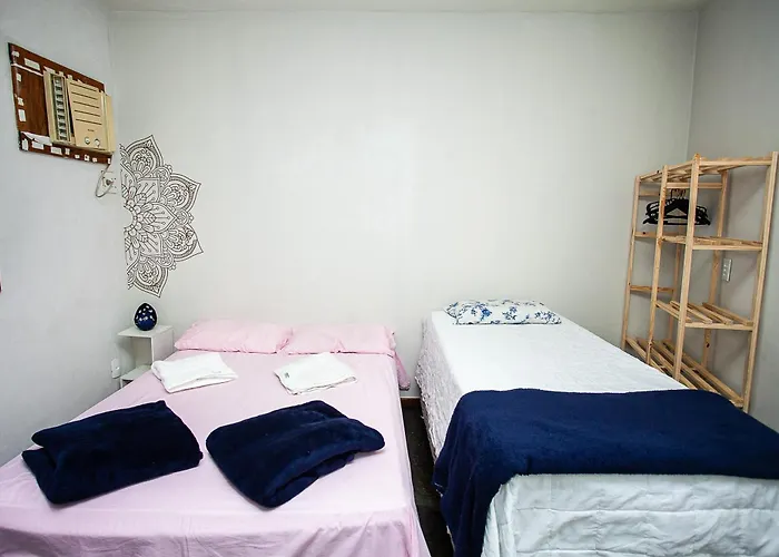 Espaço Sideral - Quartos com ar-condicionado, 5min Estádio Maracanã, 8min UERJ, shopping, 12min metrô, wi-fi 300mbp, ampla área comum com cozinha - prático e confortável