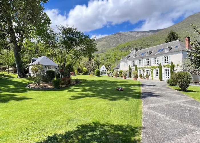 Villa Domaine de Monda à Argelès-Gazost avec Piscine