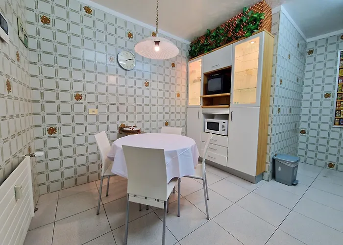 Apartamentos Meson del Barro - Alojamientos Pamplona