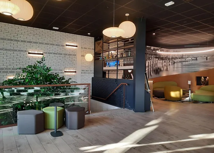 Cit'Hotel Escatel Mâcon met golfbaan
