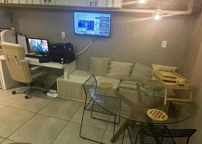 Flat em Hotel de Luxo beira mar da grife Ritz suítes com vista ampla para todo o mar da cruz das almas, jatiúca e ponta verde, com toda estrutura de um hotel lindo e arrojado, academia, piscina e muito mais, venha viver essa experiência incrível! Mac