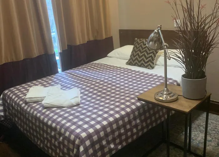 Four Stars Hotel