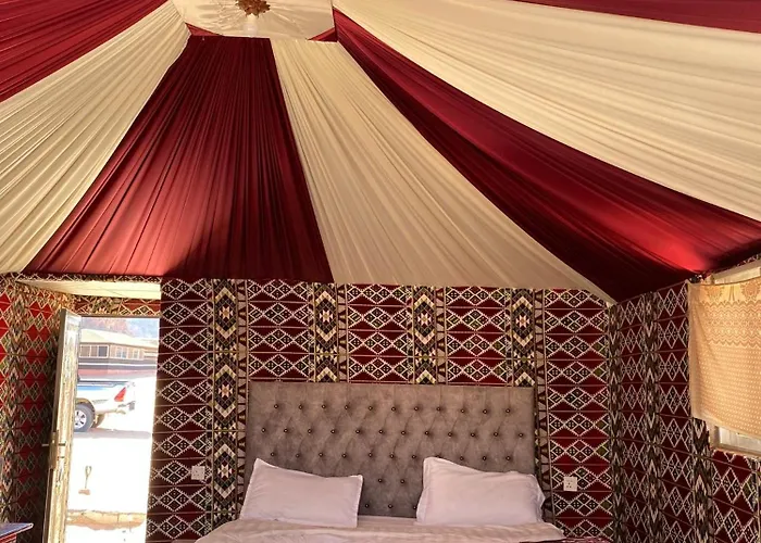 Desert guide camp