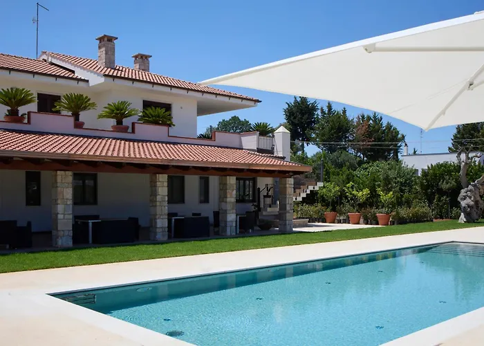Relais Villa Le Bianche Noci con Piscina