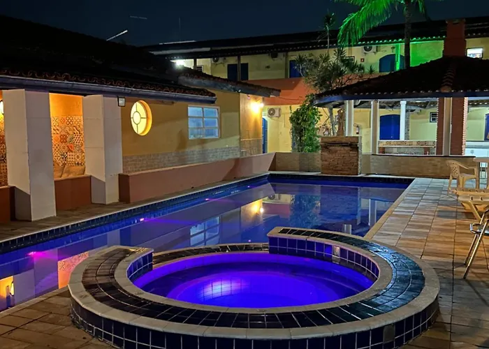 Villa Di Verona Charm Hotel Guarujá com campo de golfe