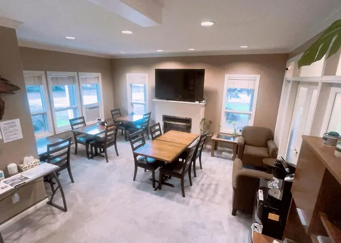 Cornerstone Bed And Breakfast Revelstoke