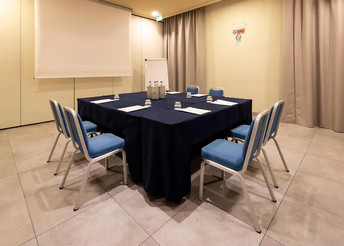 Parma Hotel With Private Jacuzzi