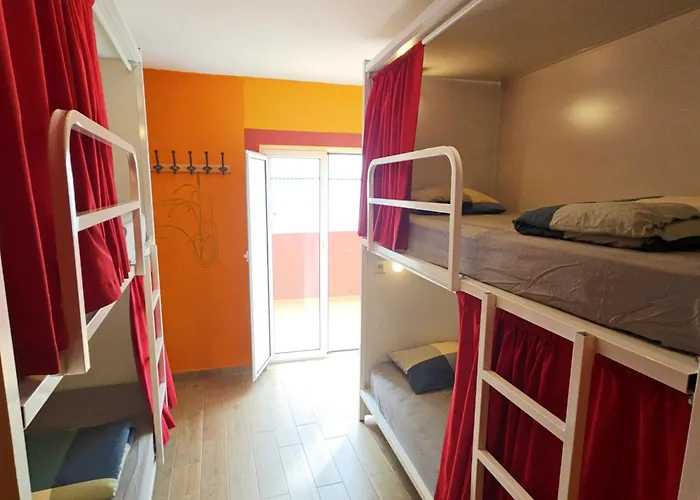 Cloud 9 Hostel