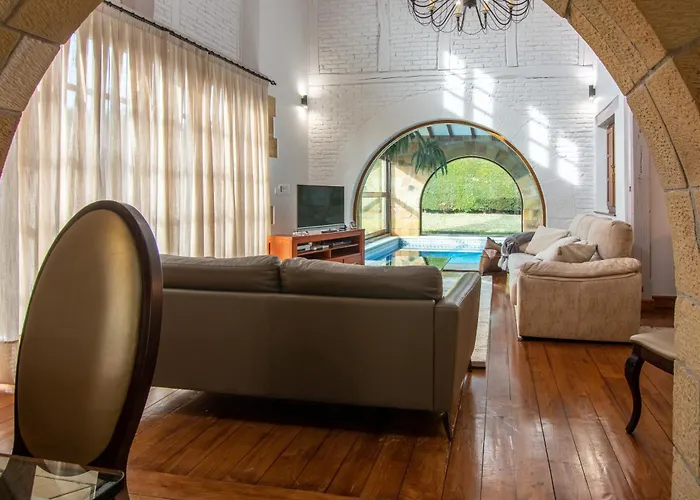 Luxury Villa Esmeralda