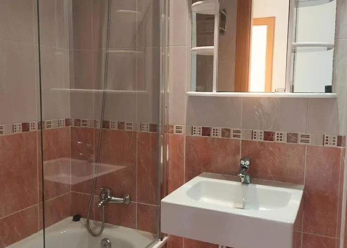 Hotéis de pingue-pongue em Sanxenxo