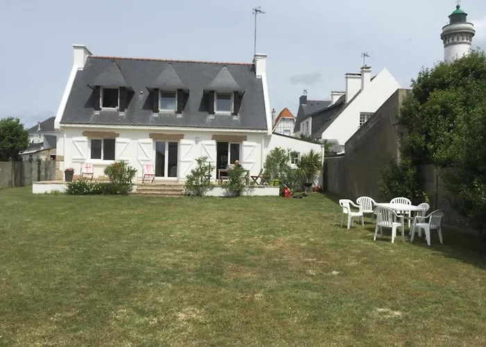 Grande maison proche plage et centre ville avec grand parking Quiberon
