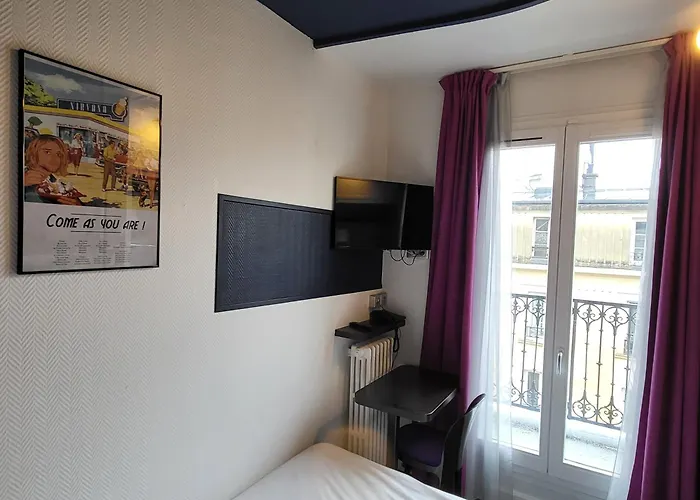 Accueil Hôtel Paris Pigalle Montmartre aceita animais de estimação