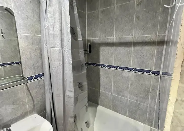 Thc Gran Via Hostel