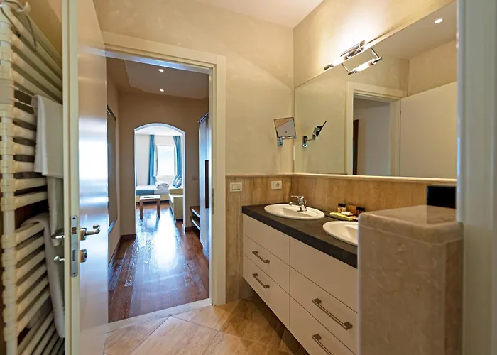 Hotel Baia D'Oro - Adults Only Gargnano