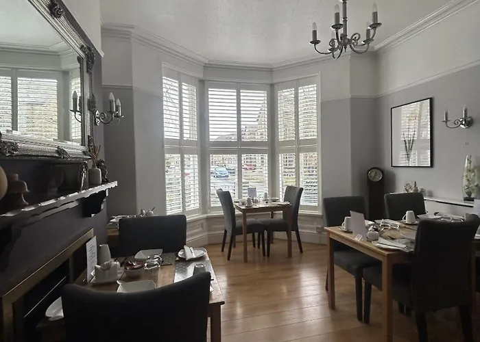 Top 20 Popular hotels  in Harrogate