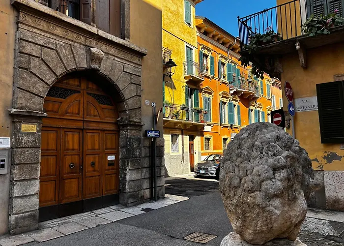 Protezione della Giovane - female hostel