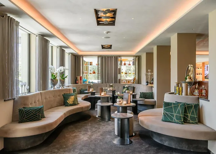FAYN garden retreat hotel Algund