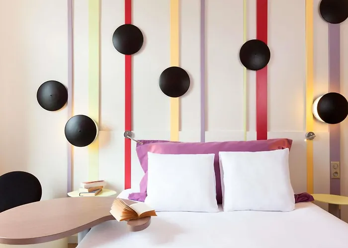 Hotel Ibis Styles Bayona