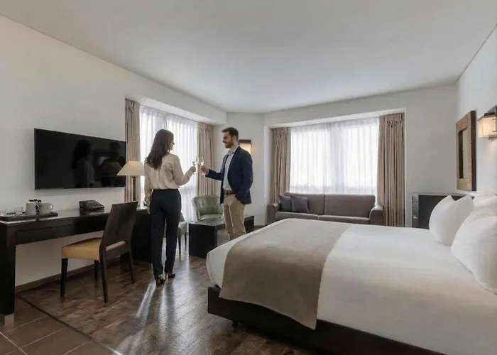 Vital Hotel - Urban Boutique Hotel With Shelter Access Tel Aviv met golfbaan