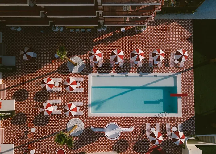 Hotel Romeos Ibiza - Adults Only à Sant Antoni de Portmany acceptant les animaux