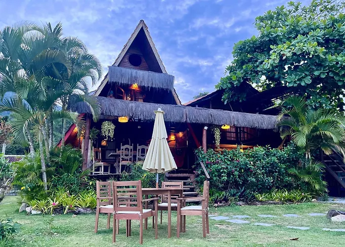 MAMBEMBE Guest House - Ilha Grande, Vila do Abraão