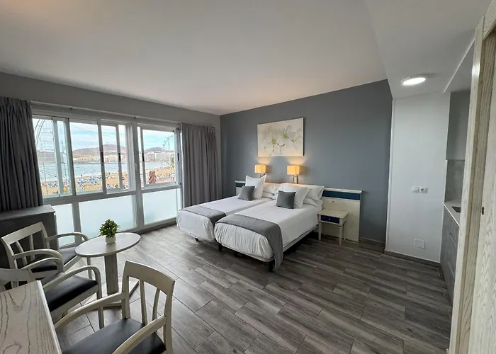 Apartamentos Colon Playa